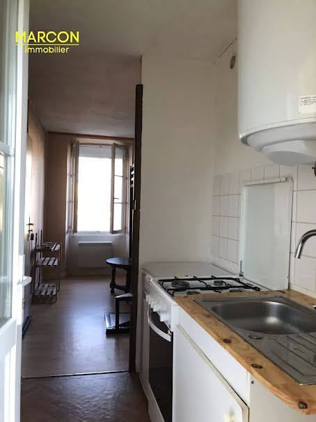 Location  appartement 1 pièce 17 m² à La Souterraine (23300), 260 €