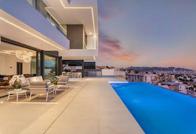 Villa with pool and terrace 11