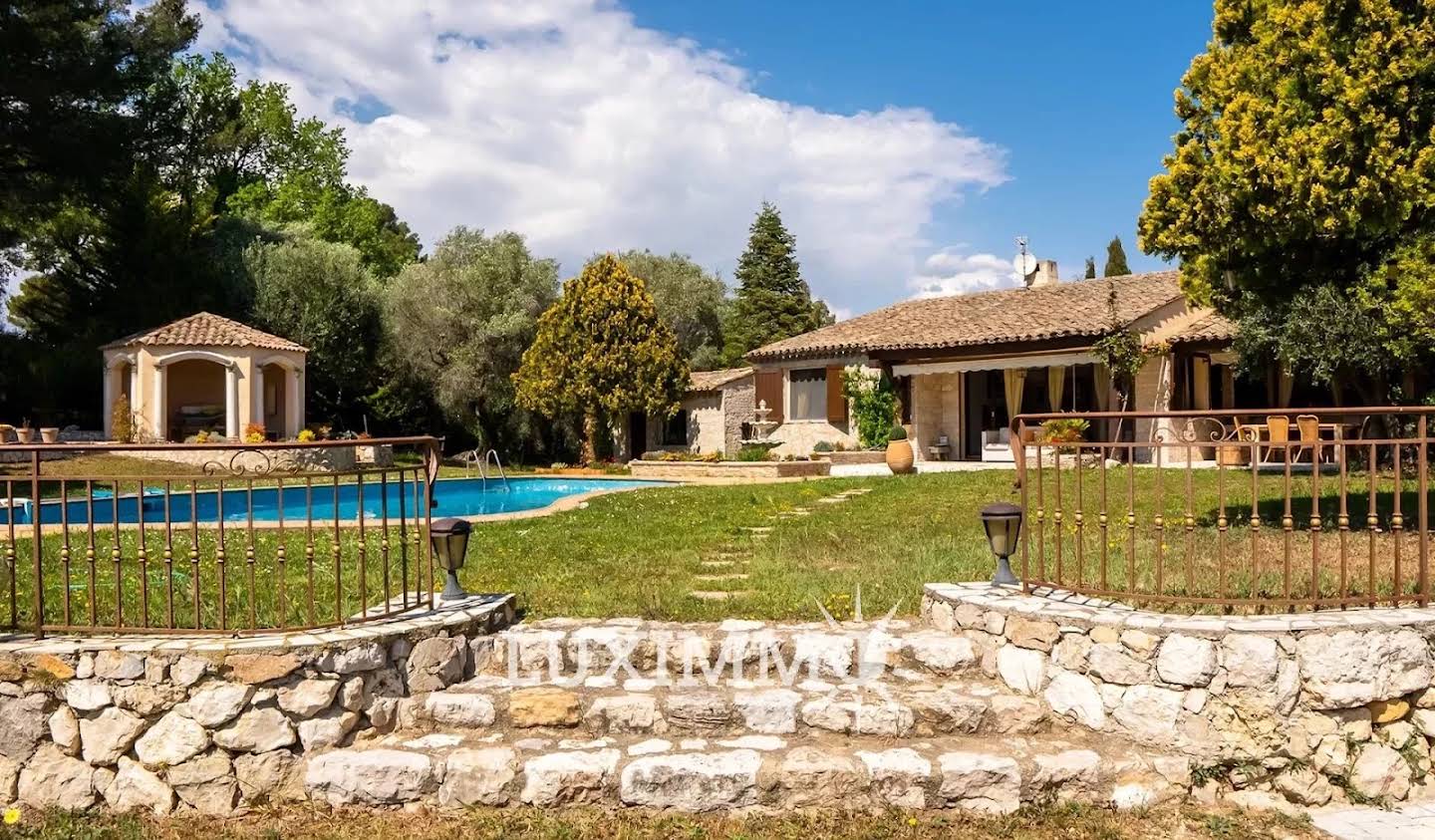 Villa with pool Mougins