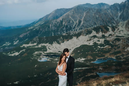 Photographe de mariage Adrian Bubicz (bubiczlbn). Photo du 31 janvier 2022