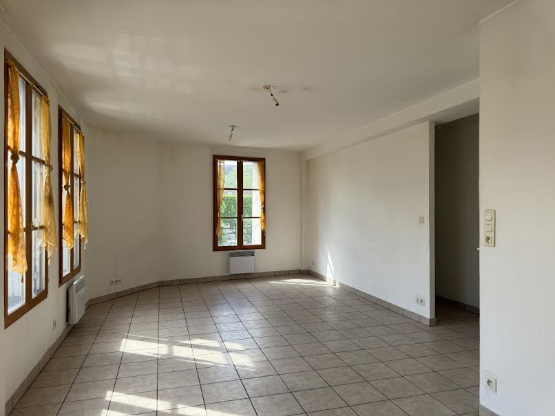 Vente appartement 3 pièces 62 m² à Fontainebleau (77300), 289 000 €