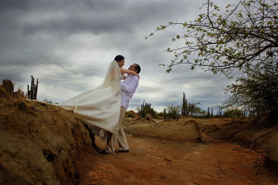 Wedding photographer Leonel Morales (leonelmorales). Photo of 24 November 2014