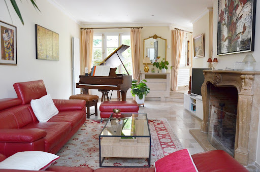 Maison avec piscine et terrasse 4