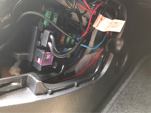 ロードスターrf のロードスター シガーソケット 電源ソケット 電源ソケットオプション 修理 に関するカスタム メンテナンスの投稿画像 車のカスタム情報はcartune