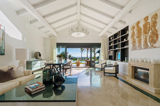 Property purchase in Nueva Andalucía (Spain)