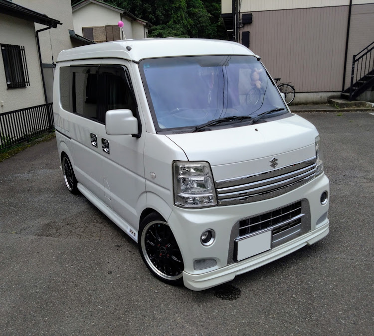 エブリイワゴンのファイナルコネクション車高調・ハイルーフ好き・保護犬マロン・テールランプのこだわりに関するカスタム事例の投稿画像3枚目
