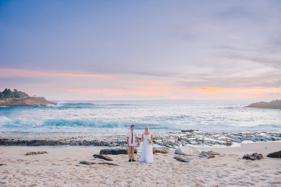 Fotografo di matrimoni Nova Yudi Antara (antara). Foto del 7 giugno 2021