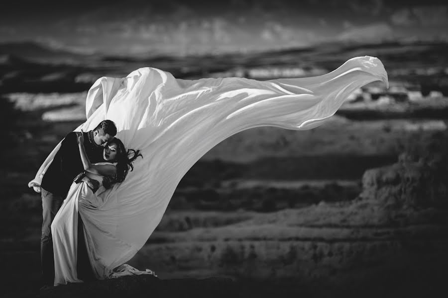 Fotógrafo de casamento Cristiano Ostinelli (ostinelli). Foto de 23 de março 2017