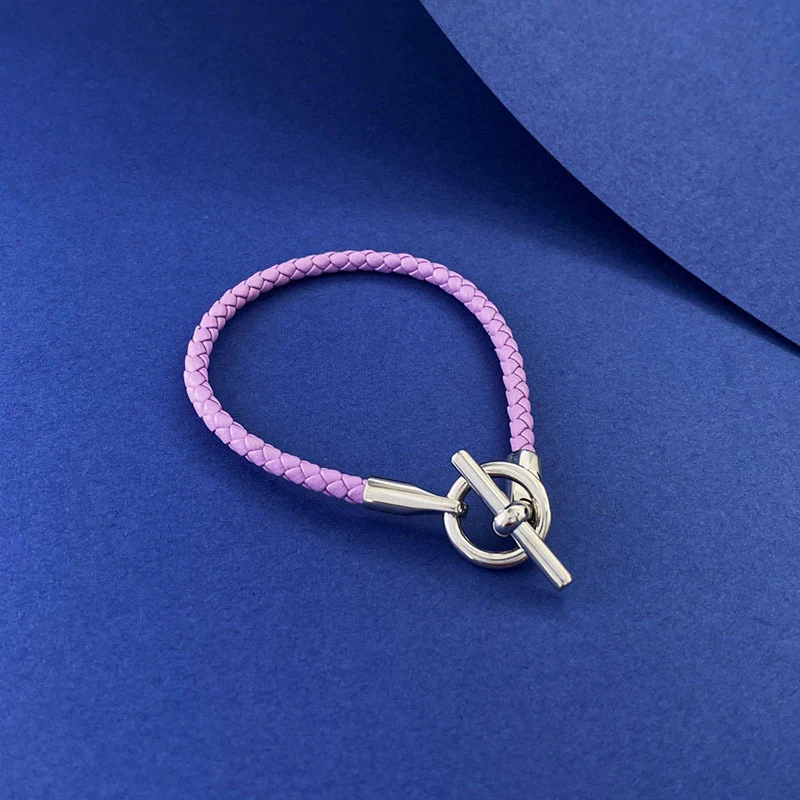 Pulseira de Couro Trançado com Fivela OT Punk Fashion, Design Único e Durável, Ideal para um Visual Arrojado e Cheio de Personalidade.