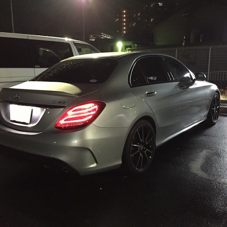 CクラスのAMG・ベンツ・Cクラス・C450・c43に関するカスタム事例の投稿画像2枚目