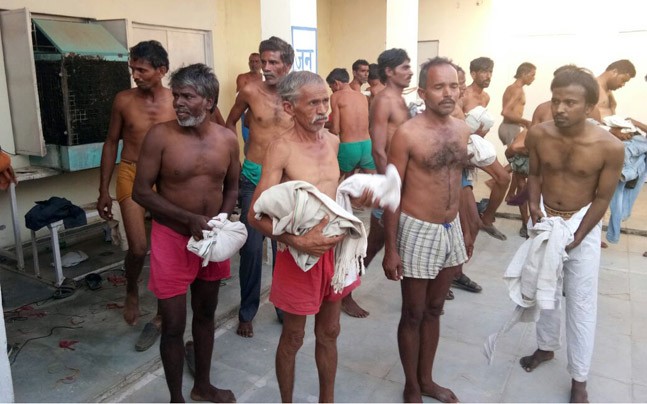 Farmers stripped in Tikamgarh