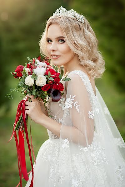 Pulmafotograaf Olga Nikitina (ranji). Foto tehtud 8 juuli 2019