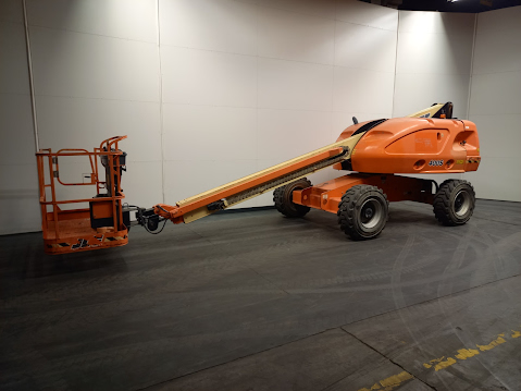 Picture of a JLG 400S