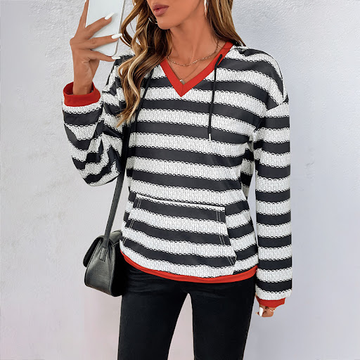 Title 5, Womens Black And White Striped Sweater Pullover
