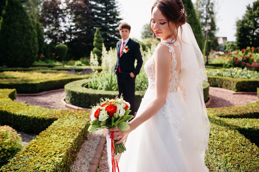 Fotografo di matrimoni Elena Ugodina (ugodinaelen). Foto del 21 agosto 2019