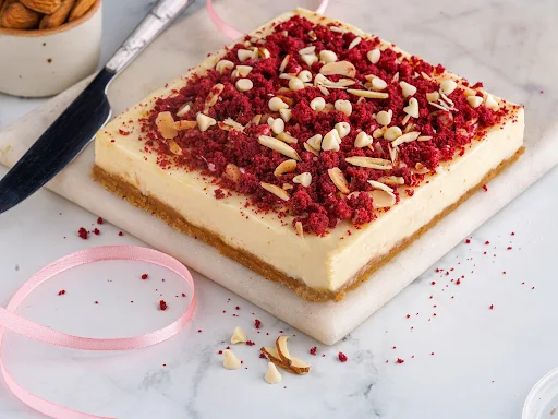 Red Velvet Cheesecake (500 Gms)
