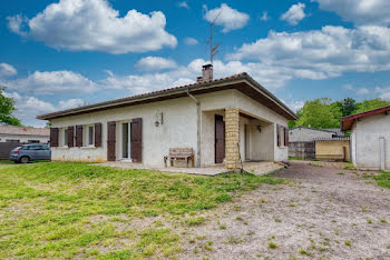 maison à Saint-Jean-d'Illac (33)