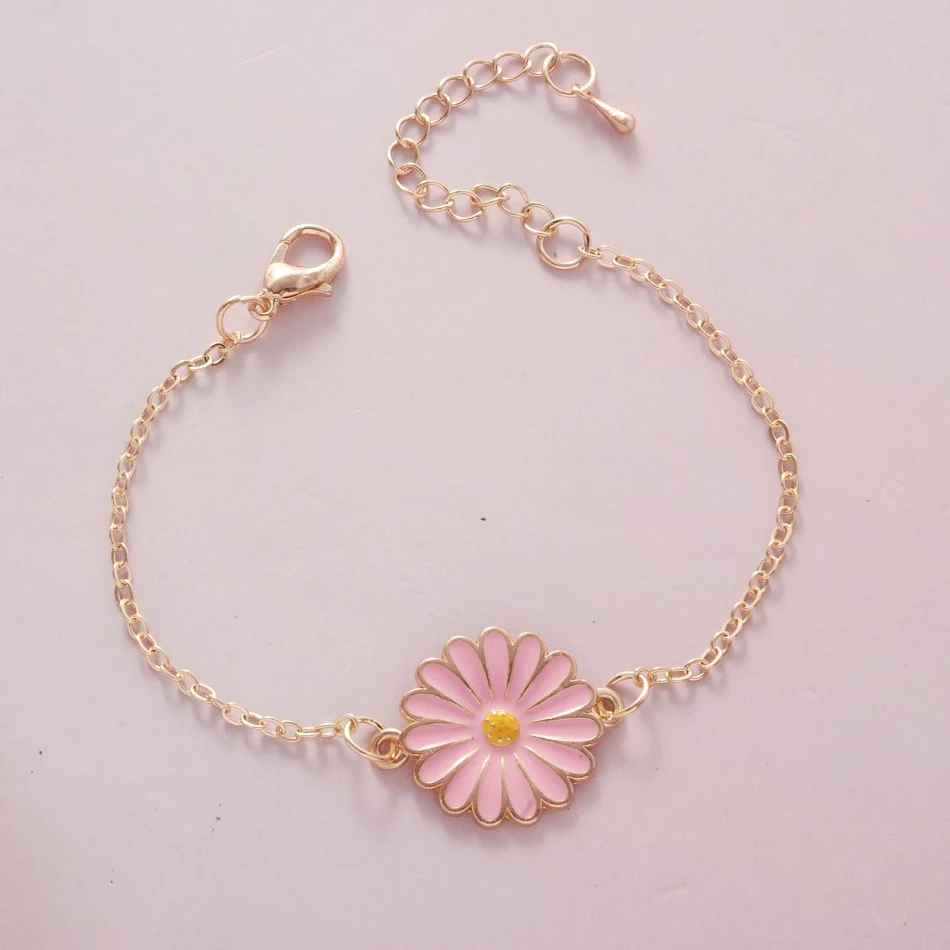 Damesmode eenvoudige Alloy Daisy armband, een stijlvol accessoire. Perfect voor dagelijks gebruik. Voegt een vleugje elegantie toe aan elke outfit.