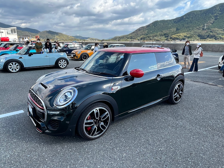 ミニ ハッチバックのBMW MINIが好き！全国オフ・デュエルAG・F56・MINI・PARADOX山口に関するカスタム事例の投稿画像16枚目