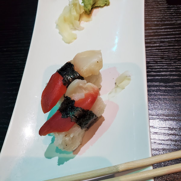 Surf clam sushi