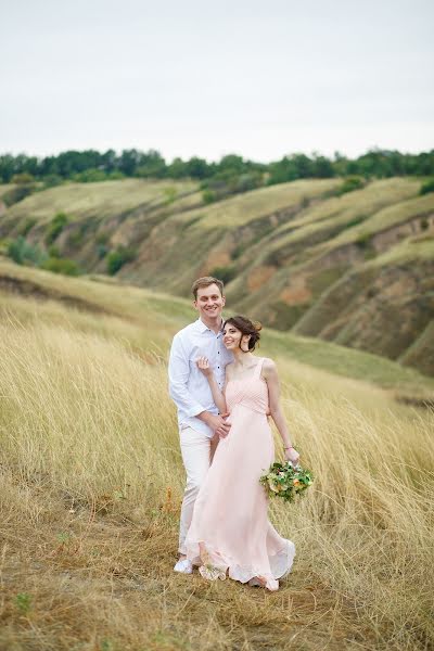 Fotógrafo de bodas Artem Dolzhenko (artdlzhnko). Foto del 9 de septiembre 2016