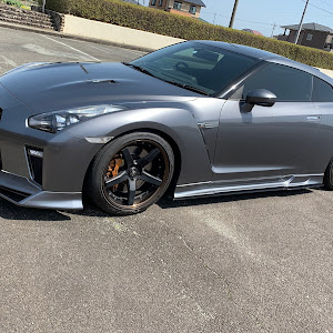 NISSAN GT-R R35