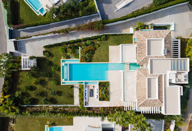 Villa with pool and terrace 16