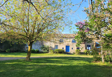 House with pool and terrace 2