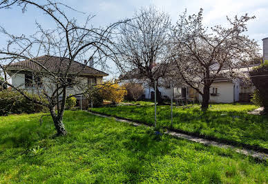 House with terrace 18