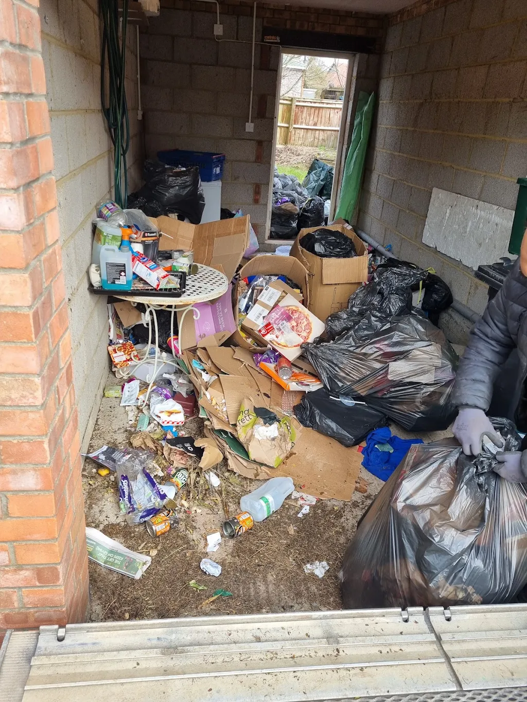 Album cover: Emergency rubbish clearance 