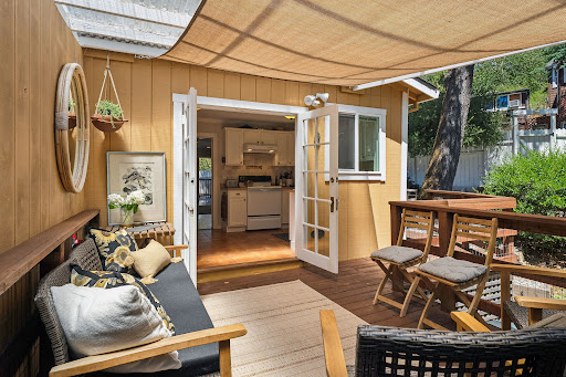 Property with garden 3
