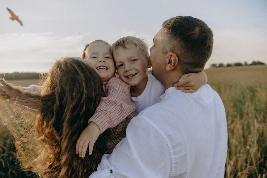 Photographe de mariage Sasha Serebryakova (malinova9i). Photo du 23 août 2023