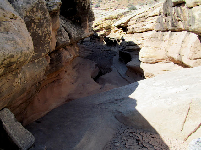 A bit of Navajo Sandstone narrows