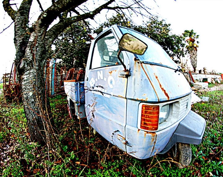 L'Apetta Piaggio di katamarano