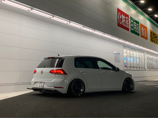 ゴルフ7 のvw Golf 車高調整 マフラーに関するカスタム メンテナンスの投稿画像 車のカスタム情報はcartune