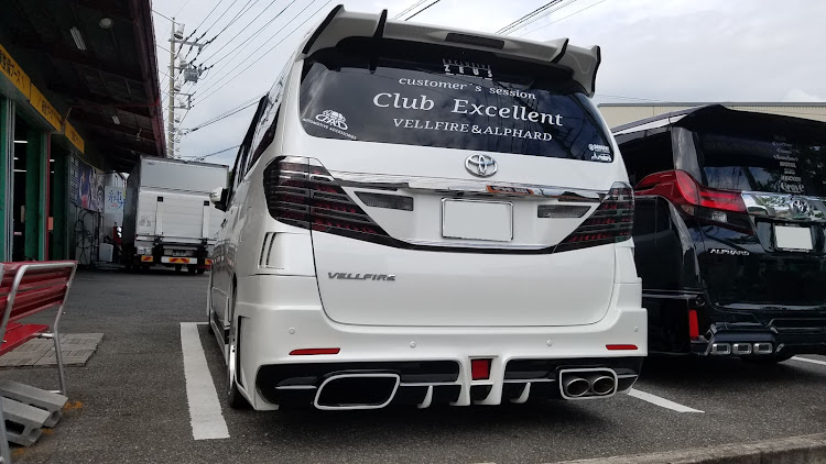 ヴェルファイアのヴェルファイア・マフラー破損・溶接修理・車検・車検仕様に関するカスタム事例の投稿画像2枚目