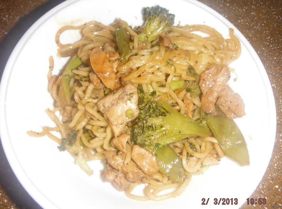 Stir Fry With Chicken And Yakisoba Noodles Recipe | Just A Pinch