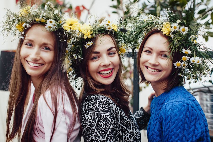 Fotógrafo de casamento Katya Demidova (d-kat). Foto de 13 de agosto 2015