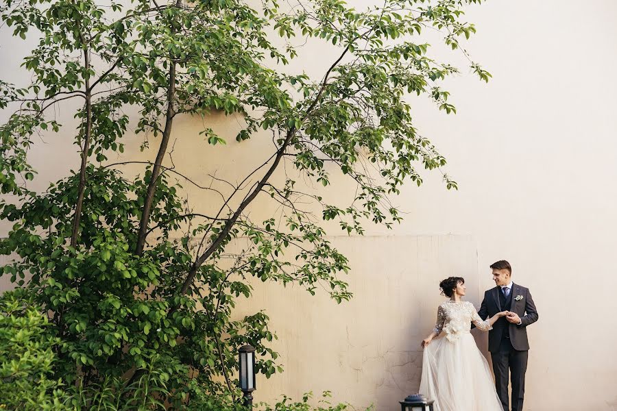 Fotógrafo de casamento Aleksandr Ugarov (ugarov). Foto de 12 de outubro 2017