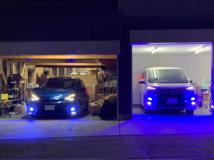 ヴォクシーのDIY・LEDデイライトに関するカスタム事例の投稿画像2枚目