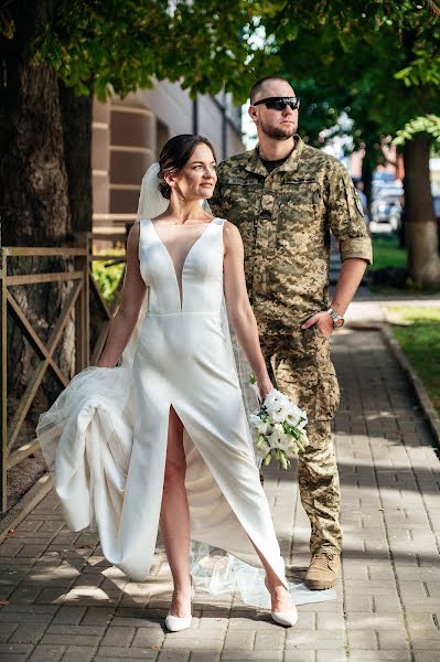 Fotógrafo de casamento Mikola Cimbalyuk (mikolacimbal). Foto de 1 de dezembro 2023