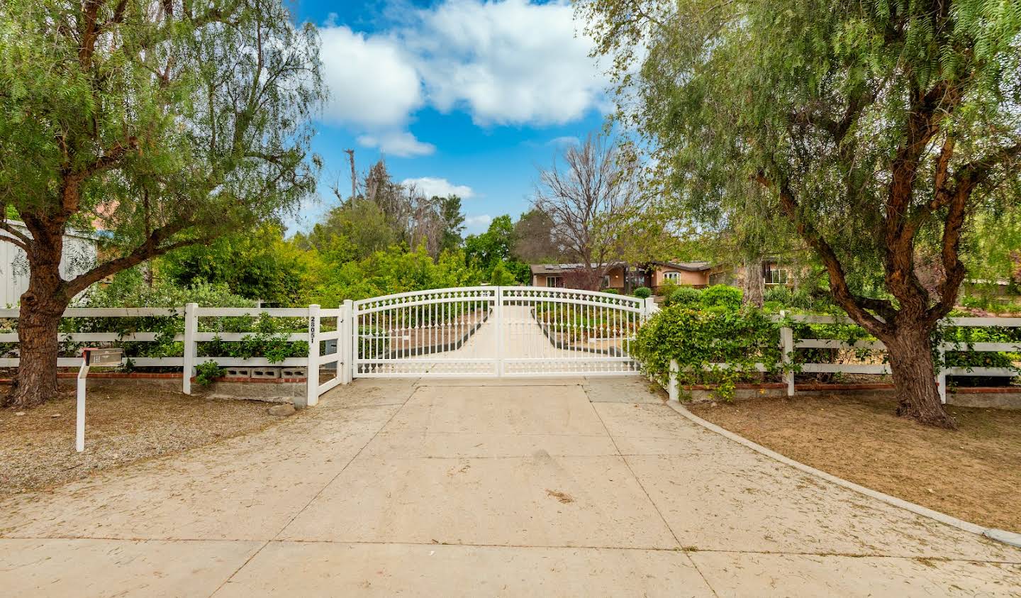 House with pool Agoura Hills