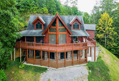 Maison avec jardin et terrasse 1