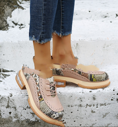 Title 4, Comfortable low-heeled color-blocking front lac...