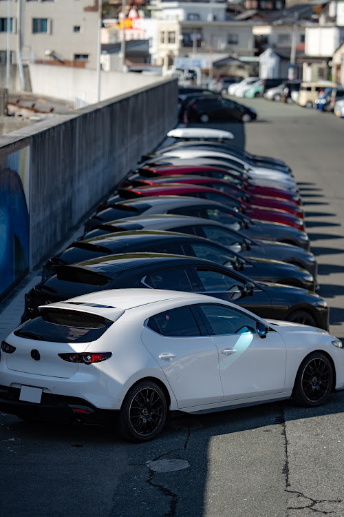 MAZDA3の愛媛MAZDA3オフ会・佐田岬・風力発電所コラボ・まちゅだちゅりー・せんだみつおなはなはに関するカスタム事例の投稿画像7枚目
