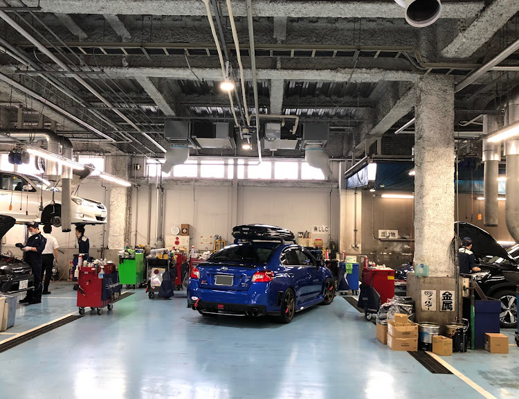 WRX S4のコロナに負けない・朝は仕事場・Myディーラー・フラり新橋・ゲリラ雷雨⛈⚡️💀に関するカスタム事例の投稿画像9枚目