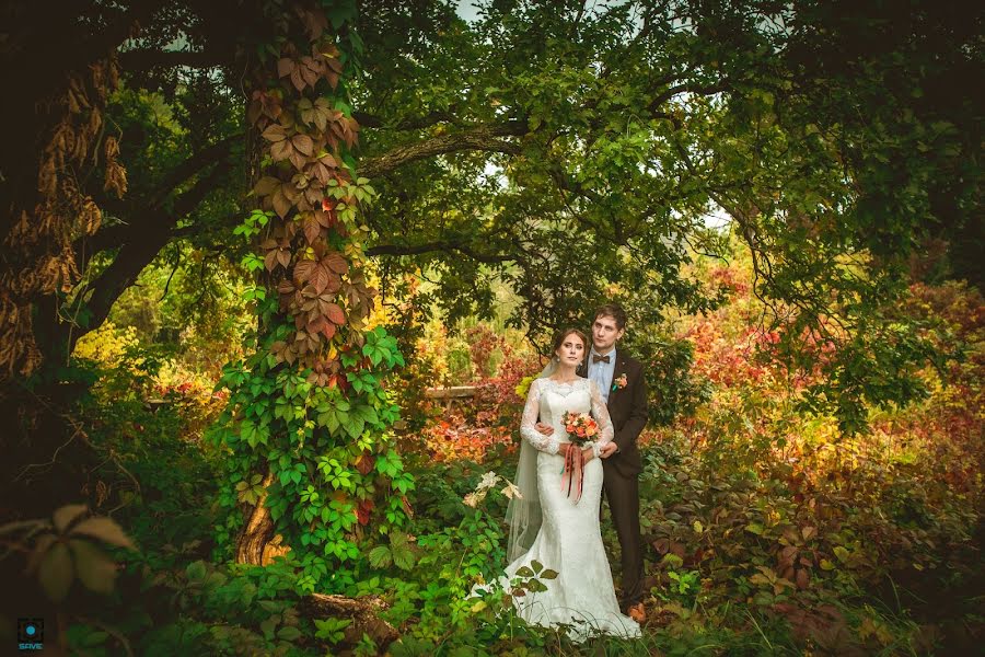 Fotografo di matrimoni Anton Karpenko (savemoment). Foto del 13 febbraio 2015