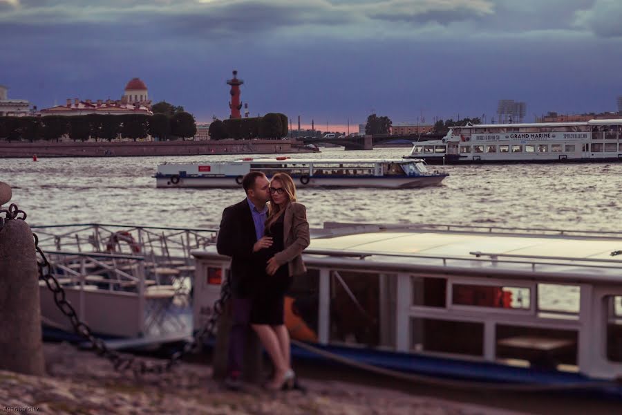 Fotógrafo de casamento Maksim Garibaldi (garibaldi). Foto de 6 de novembro 2015