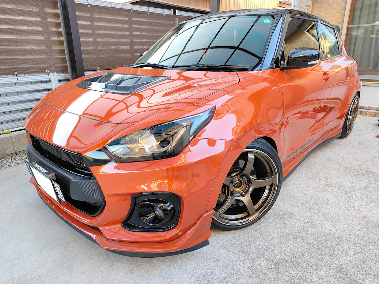 スイフトスポーツのアドバンTC4・TM SQUARE・TRUST GReddy・スポーツフラップ・ダイソーに関するカスタム事例の投稿画像8枚目