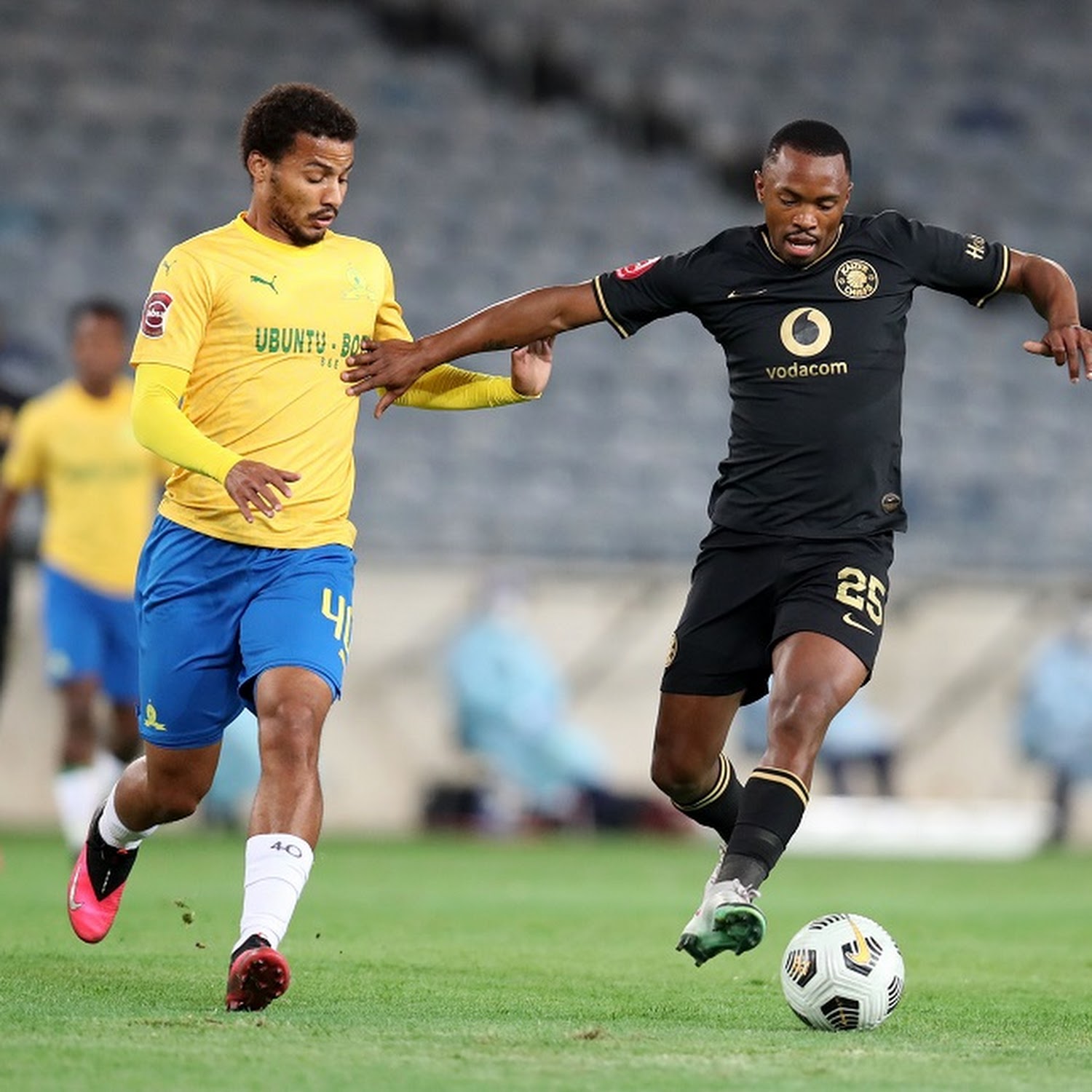 Kaizer Chiefs v Mamelodi Sundowns kicks off 2020-21 DStv Premiership